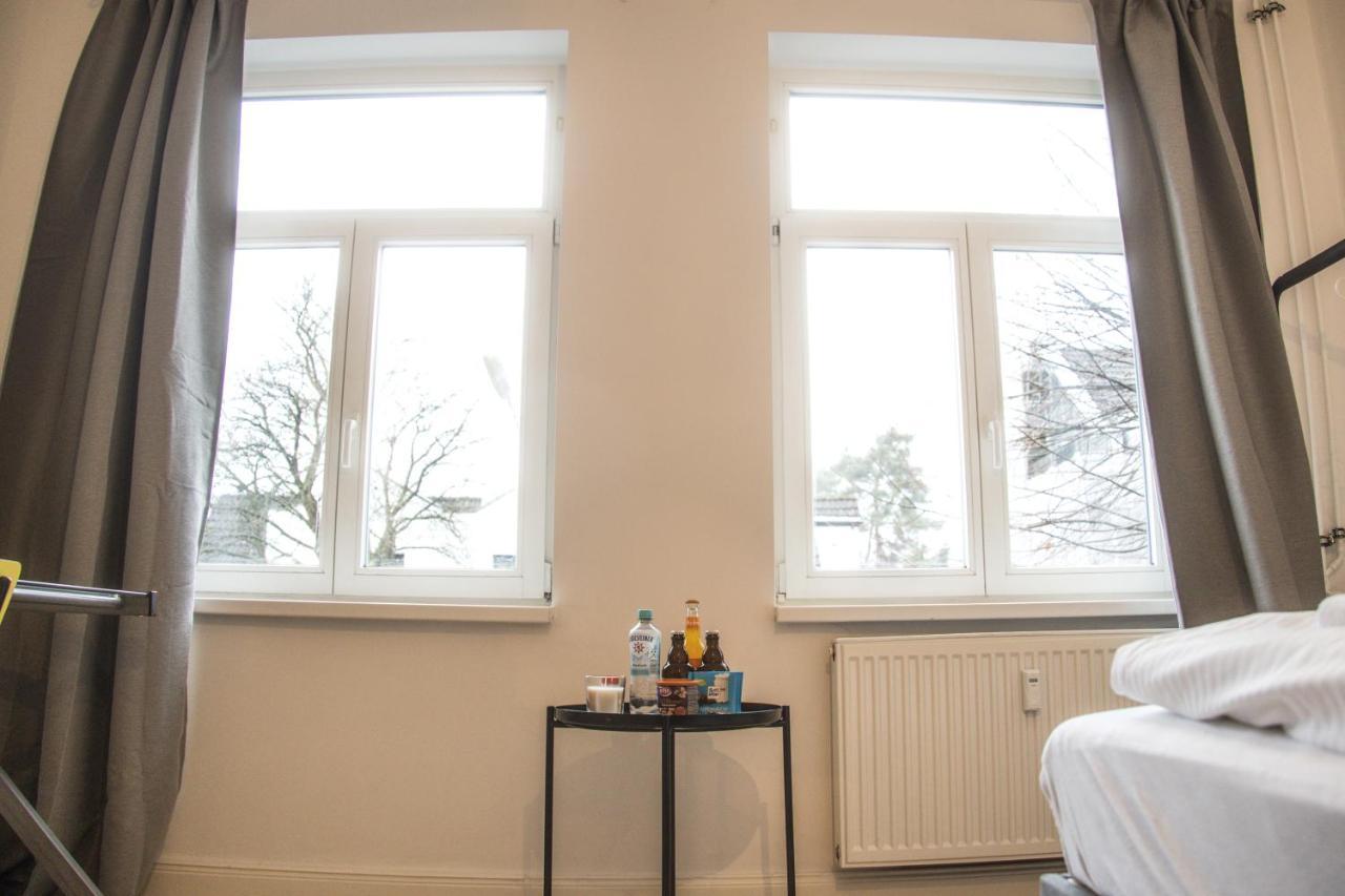 Doppelbett In Heller Wohnung Hamburg Exterior photo